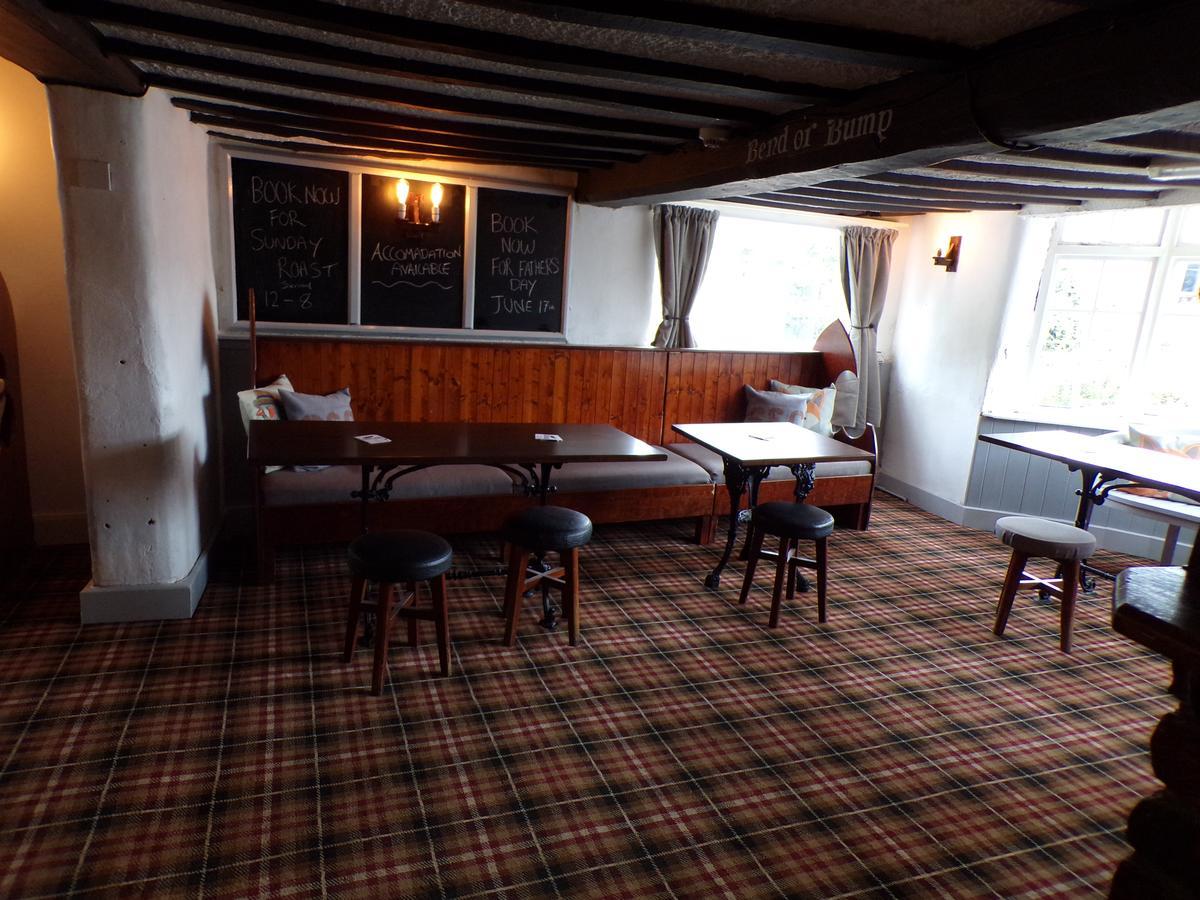 The Fountain At Tuxford & The Square And Compass Normanton On Trent Hotel Eksteriør billede